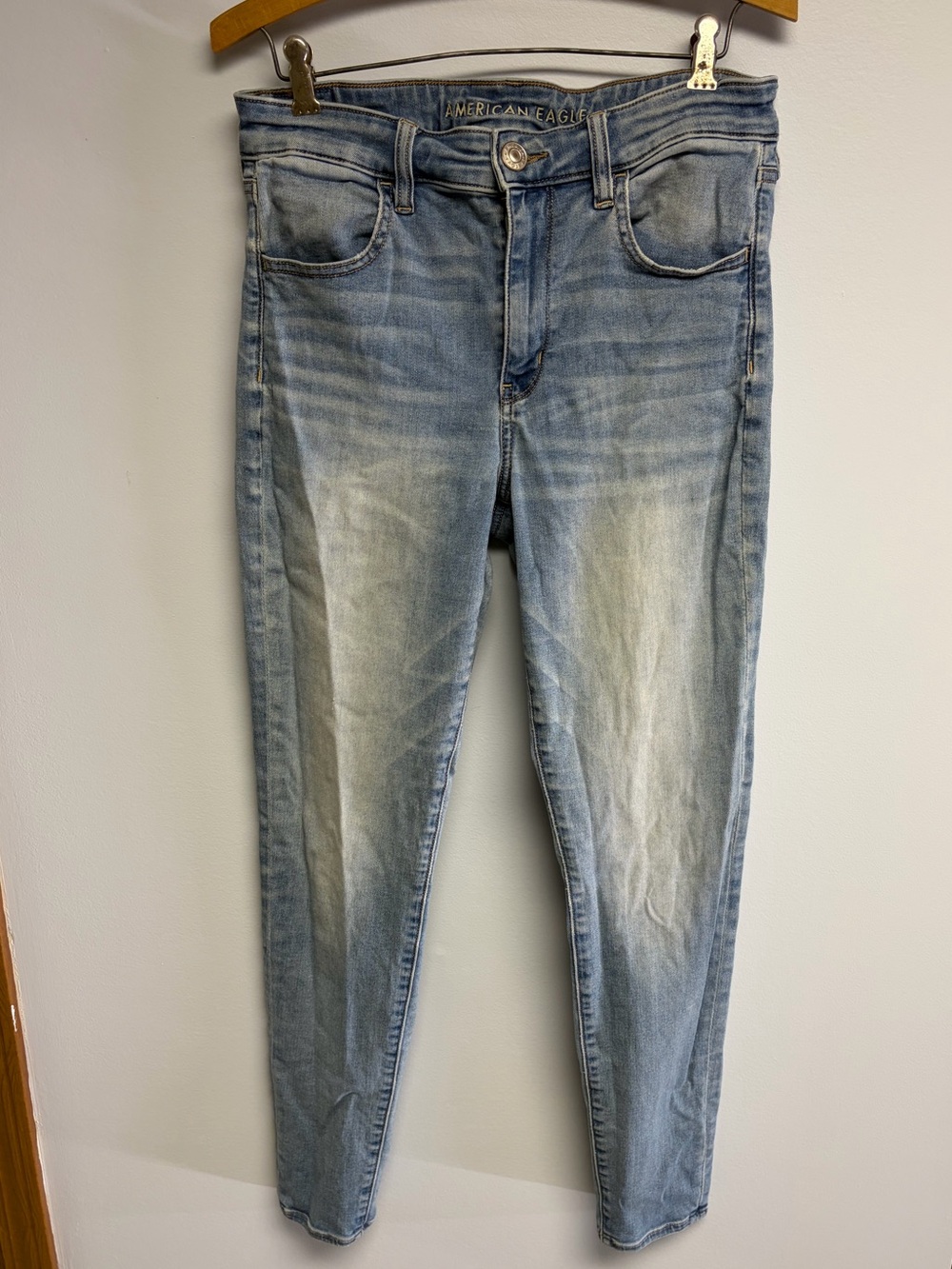 American Eagle Outfitters Light Blue Skinny Jeans